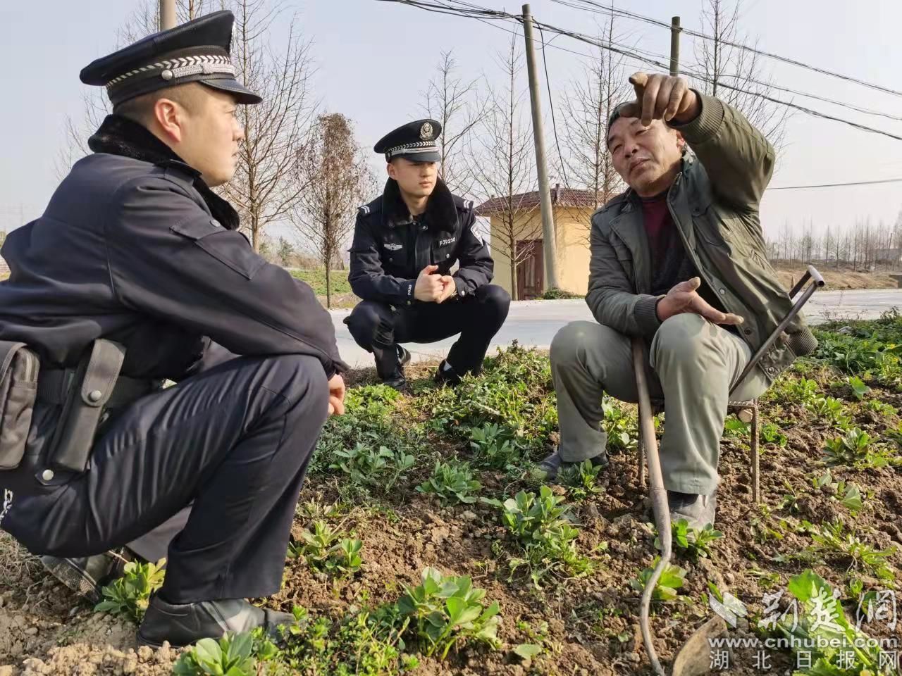 深入了解轄區(qū)治安狀況，查找風(fēng)險(xiǎn)隱患，排查化解矛盾糾紛.jpg.jpg